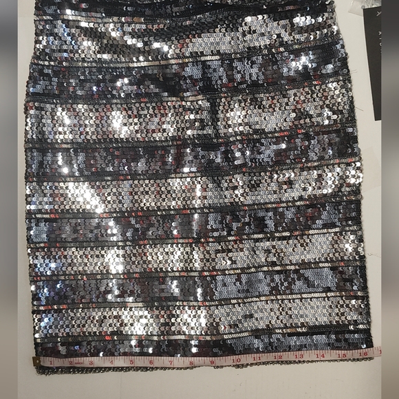 AIDAN MATTOX New Elegant Black and Silver Sequin Dress. - Picture 17 of 17